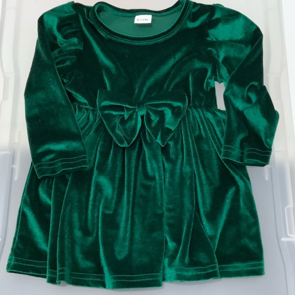 SHEIN Kids Velvet Dress - Green